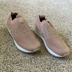 New Nine West Women's Pink studded Slip-On Sneakers